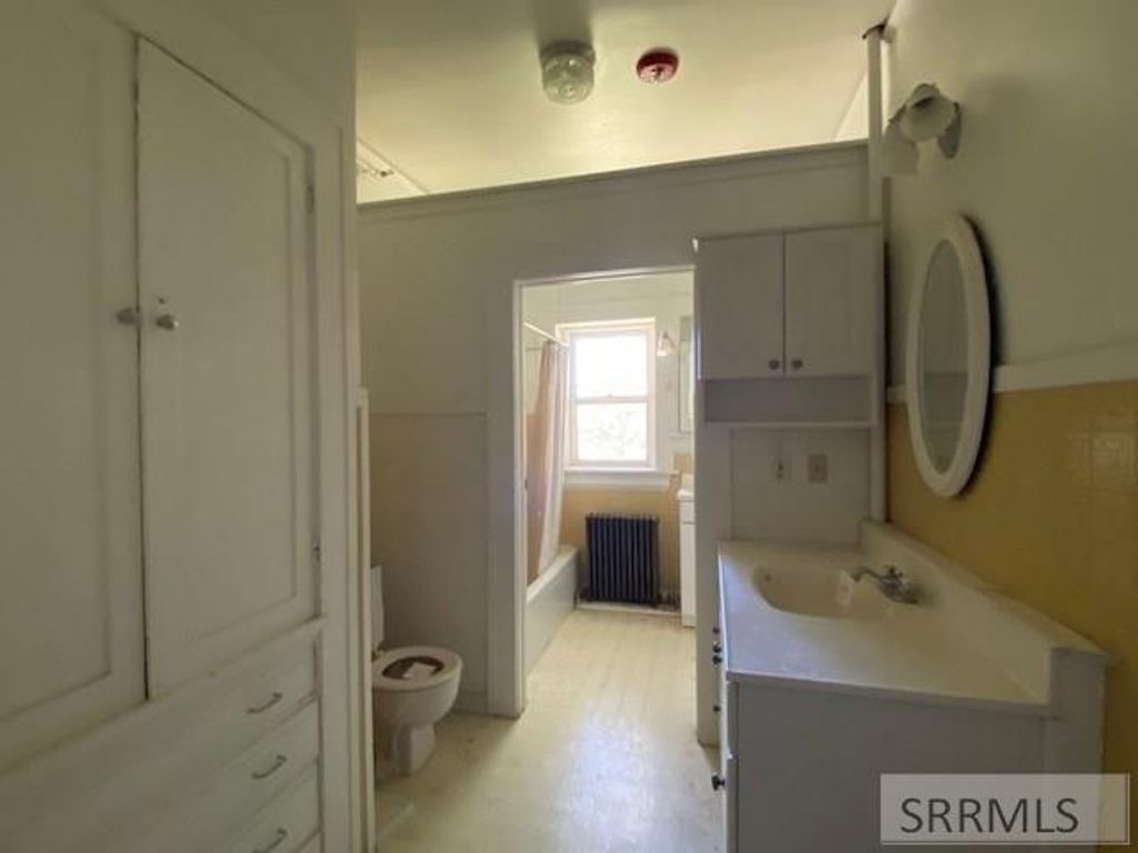 Image 4 of property listing at 2859 E 650 N, Roberts, ID 83444