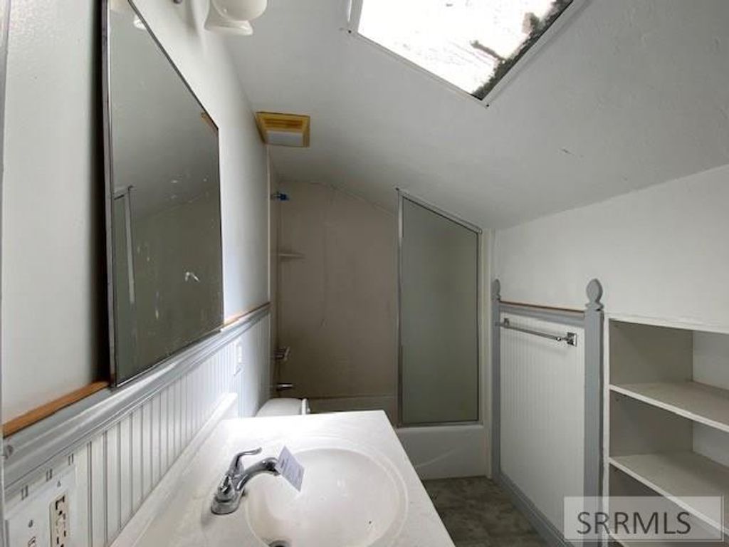 Image 5 of property listing at 2859 E 650 N, Roberts, ID 83444