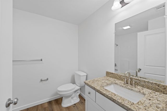 1200 Harbor Dr, Salina, KS 67401