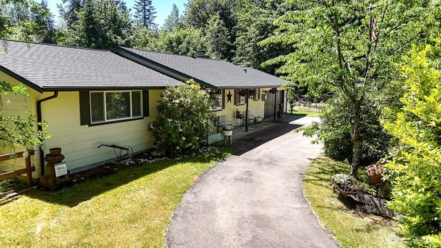 16005 148th Avenue SE, Yelm, WA 98597