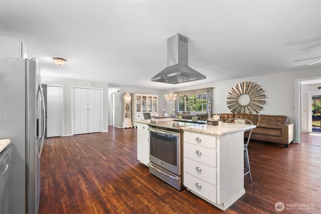16005 148th Avenue SE, Yelm, WA 98597