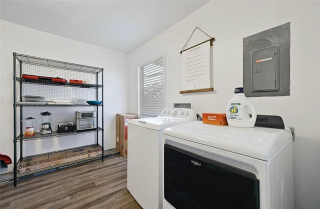 115 Comanche PT, Point Venture, TX 78645