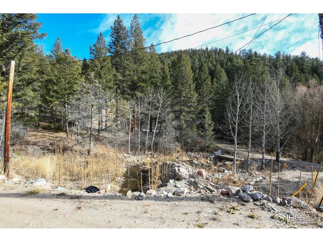 416 Black Creek Dr, Glen Haven, CO 80532