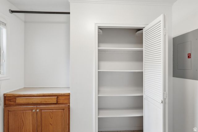 1443 E WASHAKIE CIR, Ogden, UT 84403