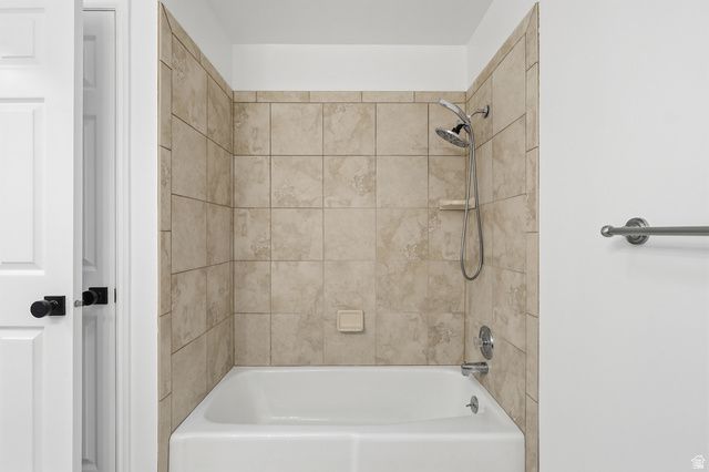 1443 E WASHAKIE CIR, Ogden, UT 84403