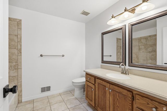 1443 E WASHAKIE CIR, Ogden, UT 84403