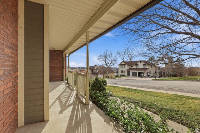1443 E WASHAKIE CIR, Ogden, UT 84403