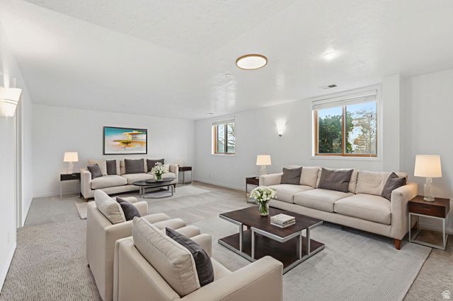 1443 E WASHAKIE CIR, Ogden, UT 84403