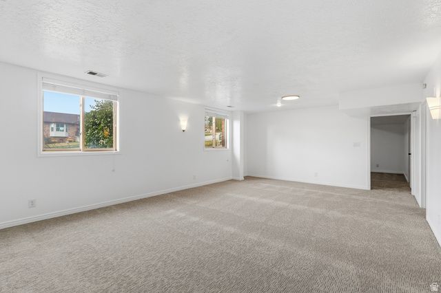 1443 E WASHAKIE CIR, Ogden, UT 84403