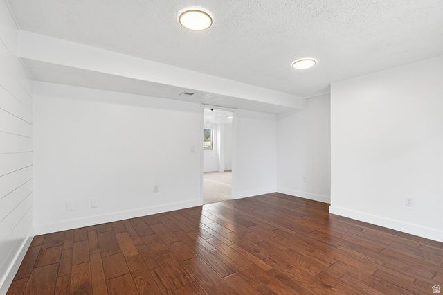 1443 E WASHAKIE CIR, Ogden, UT 84403