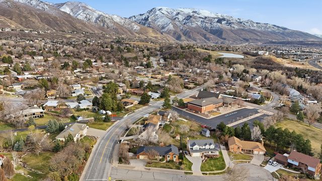 1443 E WASHAKIE CIR, Ogden, UT 84403