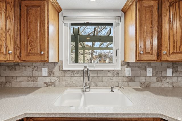 1443 E WASHAKIE CIR, Ogden, UT 84403