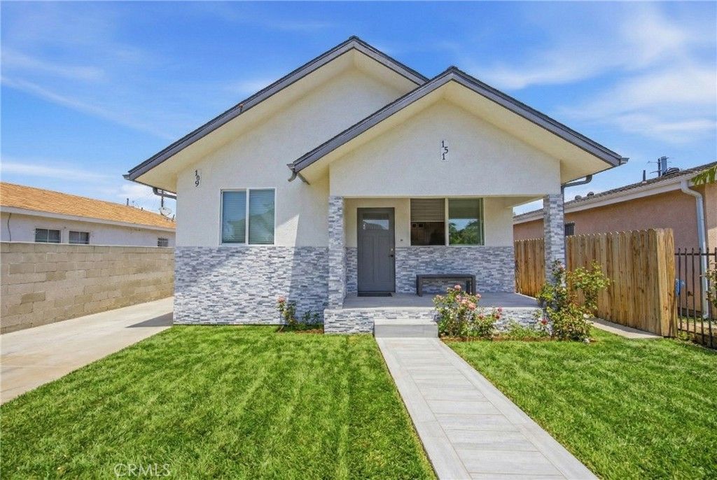 Image 1 of property listing at 151 E 69th, Los Angeles, CA 90003