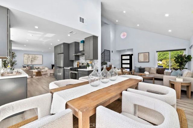 19700 Lull, Winnetka, CA 91306