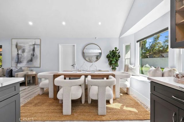 19700 Lull, Winnetka, CA 91306