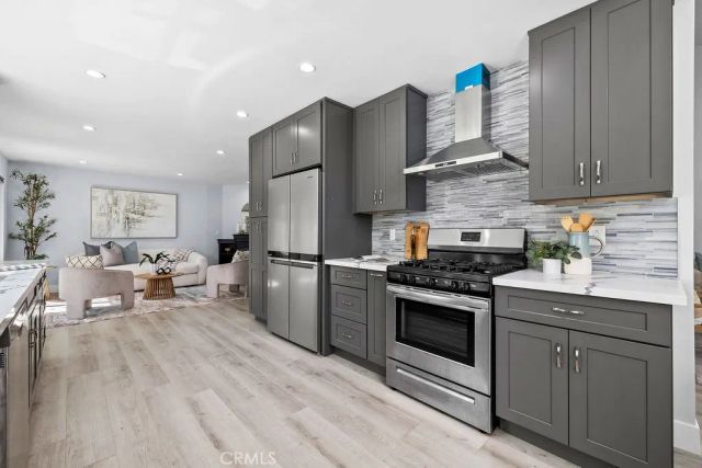 19700 Lull, Winnetka, CA 91306