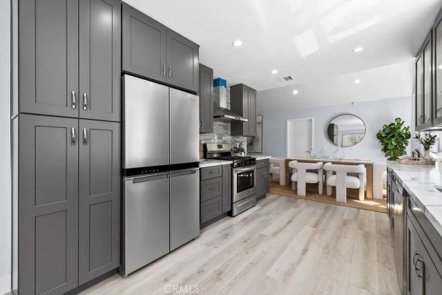19700 Lull, Winnetka, CA 91306