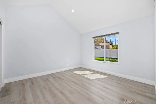 19700 Lull, Winnetka, CA 91306