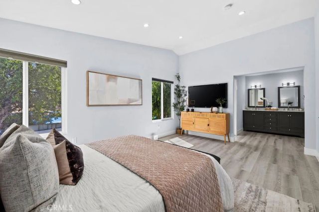 19700 Lull, Winnetka, CA 91306