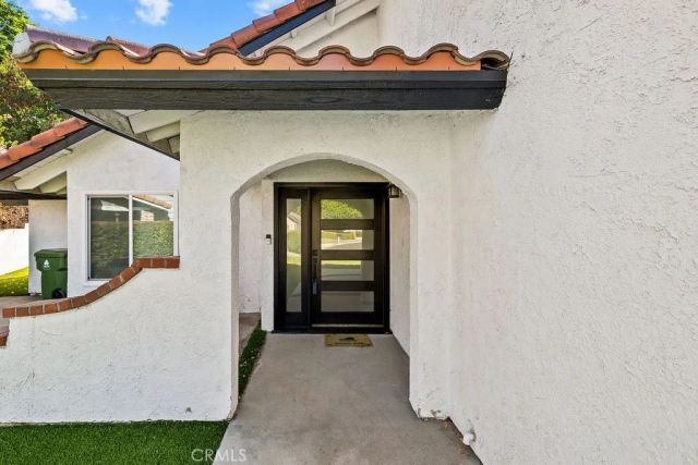 19700 Lull, Winnetka, CA 91306