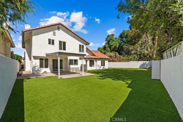 19700 Lull, Winnetka, CA 91306