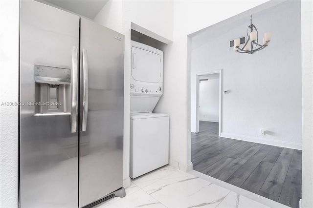 9804 NW 37th St 3E, Sunrise, FL 33351