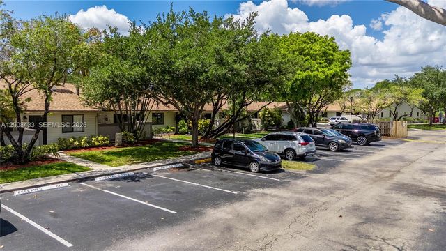 9804 NW 37th St 3E, Sunrise, FL 33351