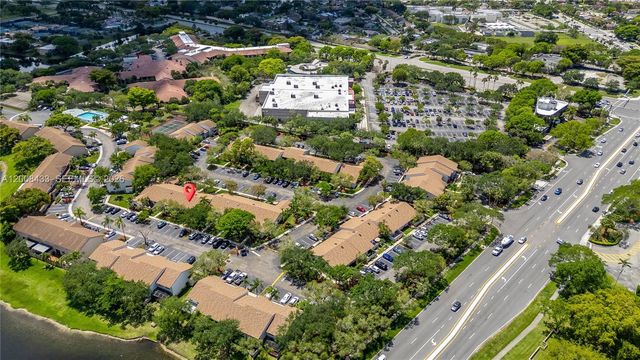 9804 NW 37th St 3E, Sunrise, FL 33351