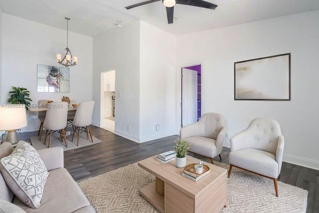 9804 NW 37th St 3E, Sunrise, FL 33351