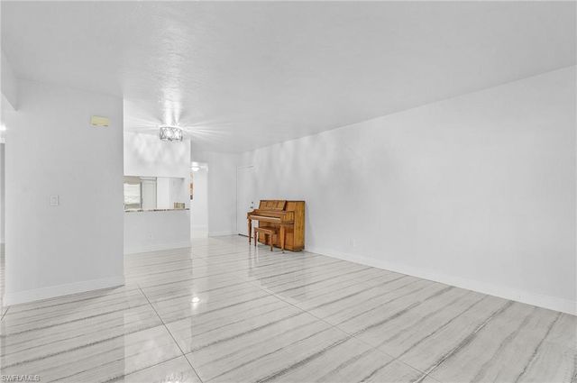 1765 Courtyard WAY # C202, Naples, FL 34112