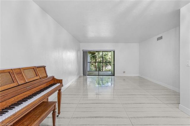 1765 Courtyard WAY # C202, Naples, FL 34112