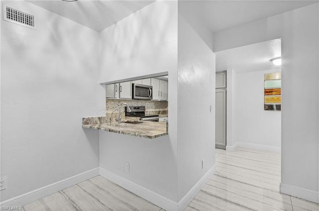 1765 Courtyard WAY # C202, Naples, FL 34112