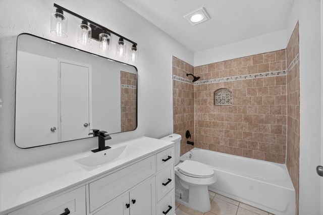 5800 Baker Drive, The Colony, TX 75056