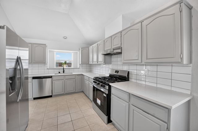 5800 Baker Drive, The Colony, TX 75056