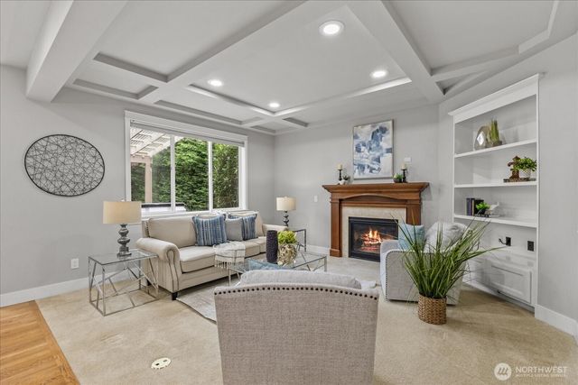 27174 SE 18th Place, Sammamish, WA 98075