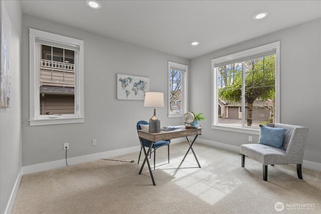27174 SE 18th Place, Sammamish, WA 98075