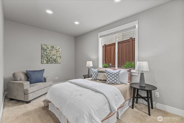 27174 SE 18th Place, Sammamish, WA 98075