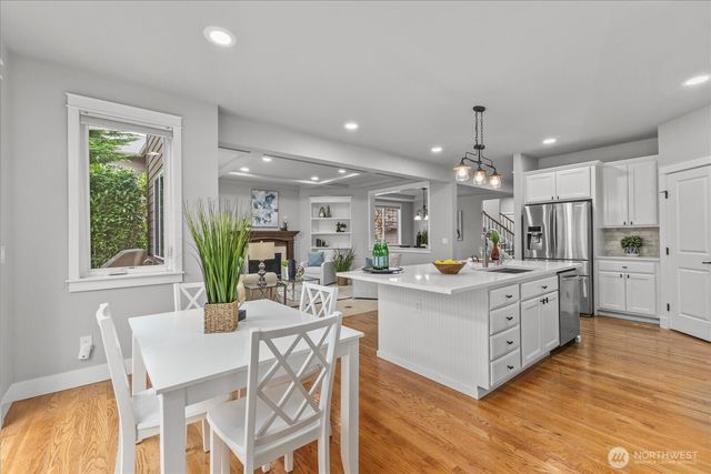 27174 SE 18th Place, Sammamish, WA 98075