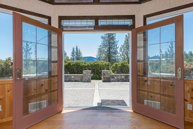 300 Work Lane, Grants Pass, OR 97527