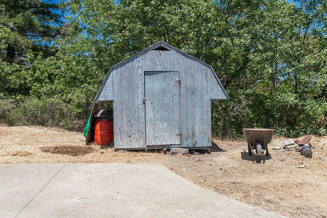 300 Work Lane, Grants Pass, OR 97527