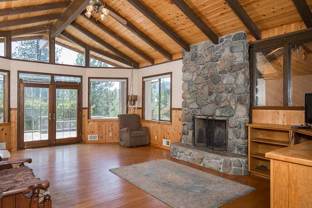 300 Work Lane, Grants Pass, OR 97527