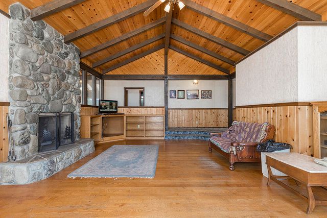 300 Work Lane, Grants Pass, OR 97527