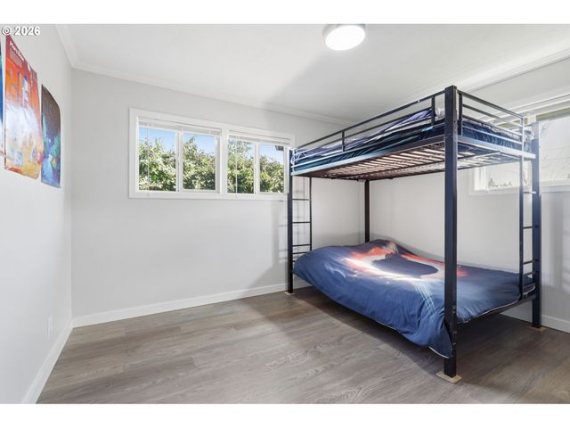 4900 WINTLER Dr, Vancouver, WA 98661