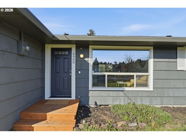 4900 WINTLER Dr, Vancouver, WA 98661