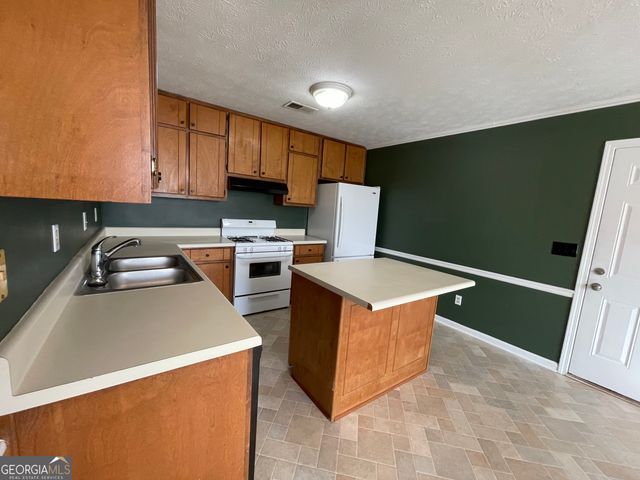 180 Davidson Drive, Griffin, GA 30223