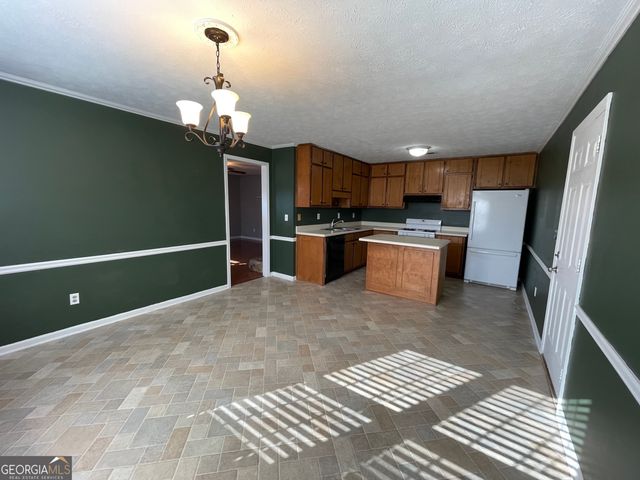 180 Davidson Drive, Griffin, GA 30223