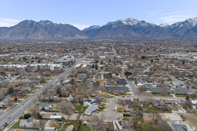221 W OLYMPUS CIR, Midvale, UT 84047