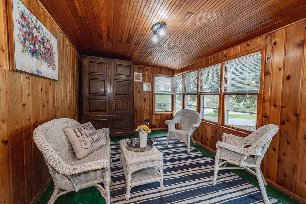 1130 5th Avenue, Anoka, MN 55303