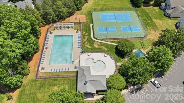 13747 Carleen Way Drive, Charlotte, NC 28213