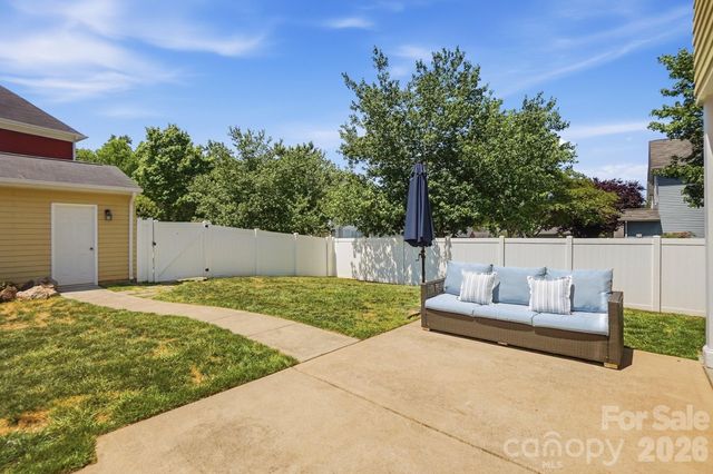 13747 Carleen Way Drive, Charlotte, NC 28213